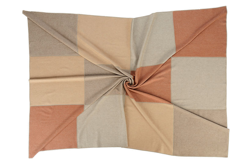 Pezzi Throw